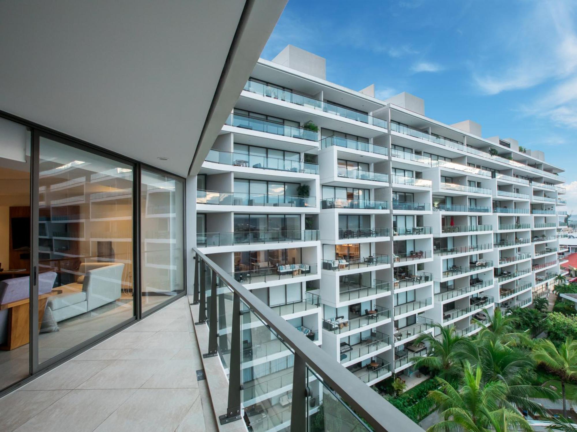 Live Aqua Private Residences Marina Vallarta Пуэрто-Вальярта Экстерьер фото